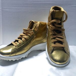 Nike Gold Champion golf Shoe RARE